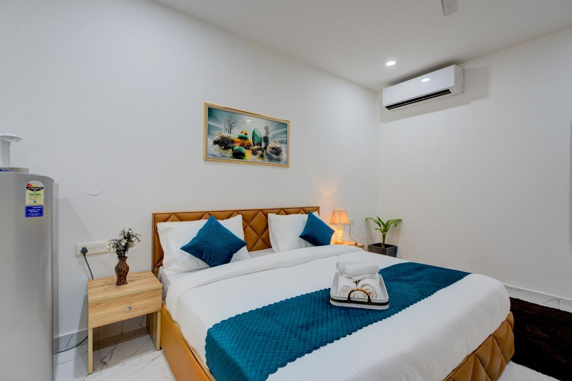 The Lodgers Studio Apartment Infront Of Artemis Hospital Gurugram グルガウン エクステリア 写真